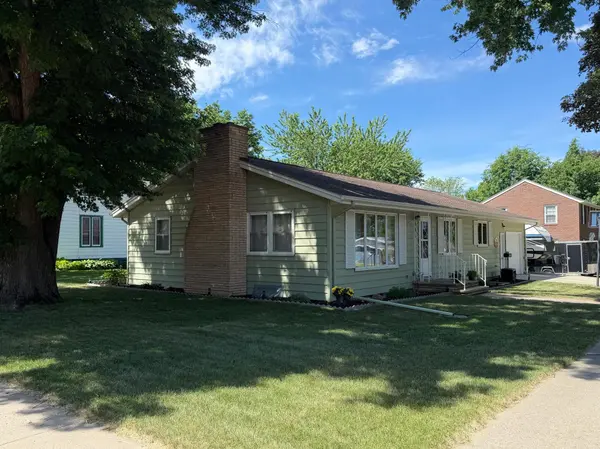 401 W Crawford ST, Luverne, MN 56156
