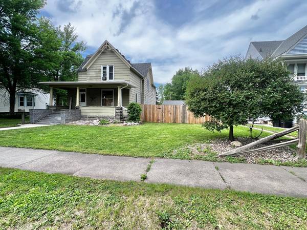 313 E 5th ST, Redwood Falls, MN 56283
