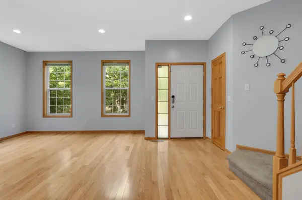 9771 Gable DR, Eden Prairie, MN 55347