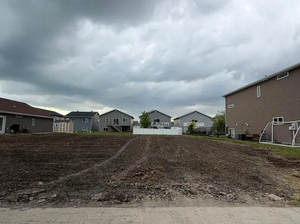 4541 19th ST S, Moorhead, MN 56560