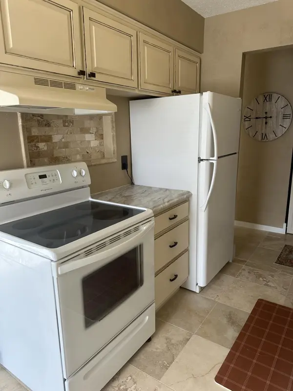 909 11th AVE S #8, Hopkins, MN 55343