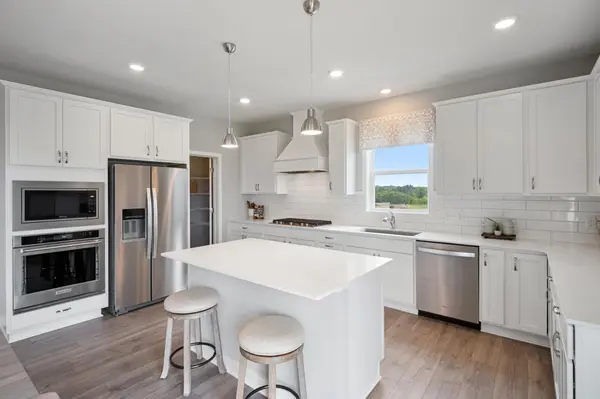 1683 Zumbro AVE, Shakopee, MN 55379