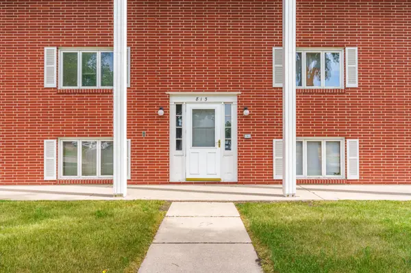 813 6th AVE N #B7, Fargo, ND 58102