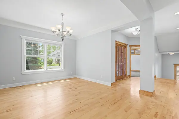 433 Majestic CT, Shoreview, MN 55126