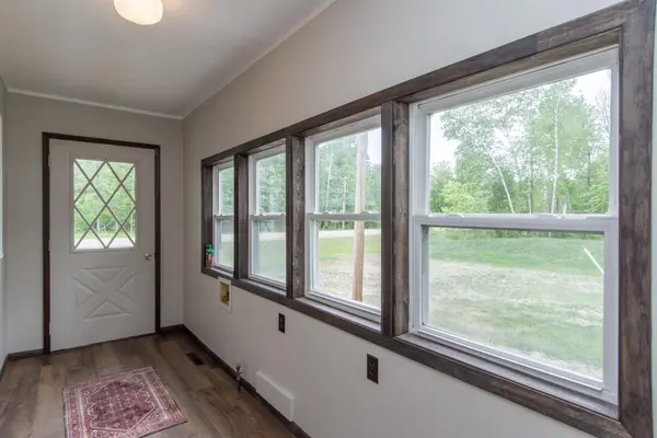 28457 Splithand RD, Grand Rapids, MN 55744