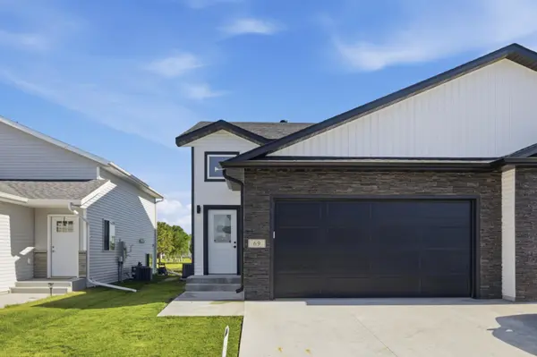 69 Cedar DR, Mapleton, ND 58059