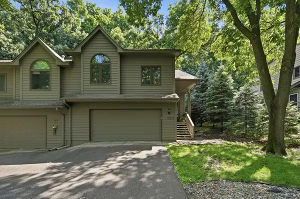 7017 Edenvale BLVD, Eden Prairie, MN 55346