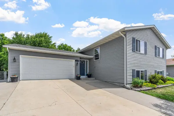 114 Lillie LN SE, Pine Island, MN 55963