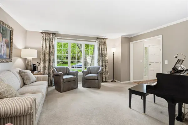 1308 Summit Oaks DR, Burnsville, MN 55337