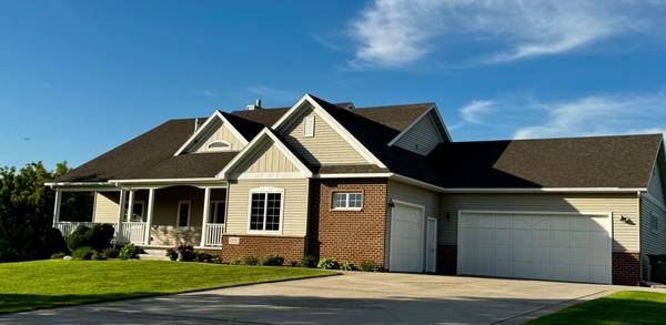 2441 Highland TRL SW, Alexandria, MN 56308