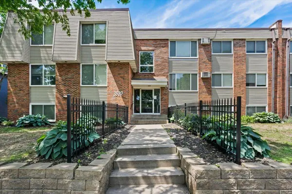 3520 12th AVE S, Minneapolis, MN 55407
