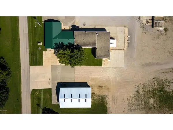2360 Becker DR, Albert Lea, MN 56007