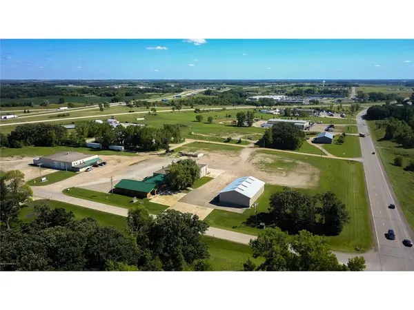 2360 Becker DR, Albert Lea, MN 56007