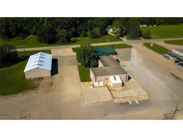 2360 Becker DR, Albert Lea, MN 56007