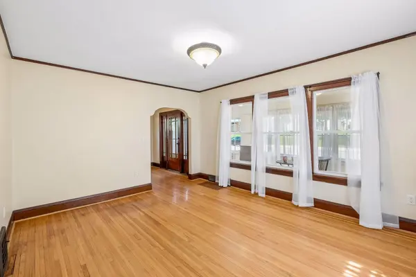 116 Shumway AVE, Faribault, MN 55021