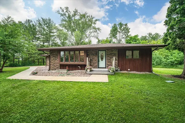 925 Constance BLVD NE, Andover, MN 55304