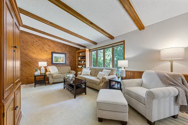 731 Birch LN, Northfield, MN 55057