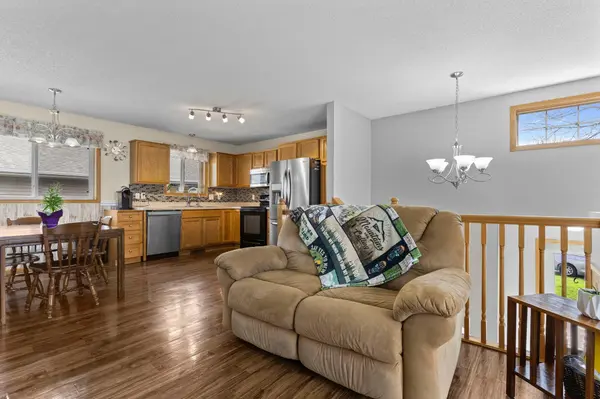 141 Garner CIR, Montrose, MN 55363