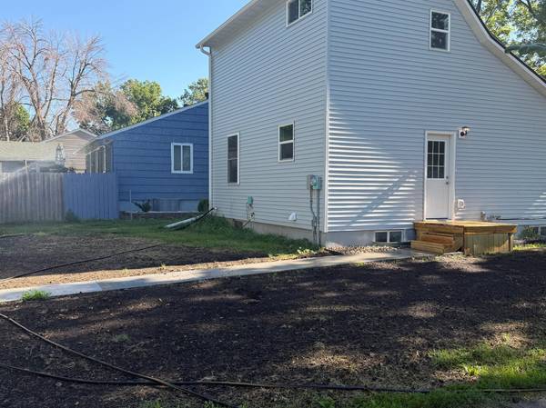 1203 Apel AVE, Worthington, MN 56187