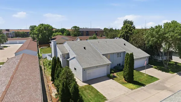 1818 34th ST S, Fargo, ND 58103