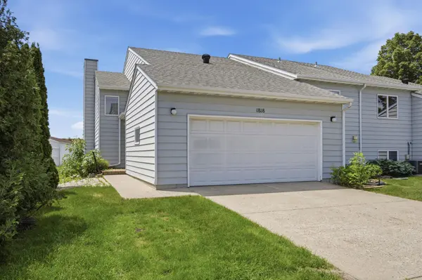 1818 34th ST S, Fargo, ND 58103