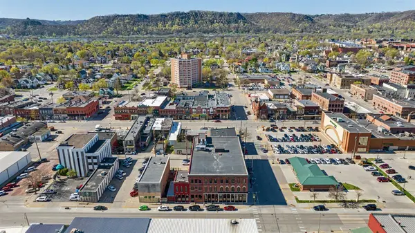 102 Walnut ST, Winona, MN 55987