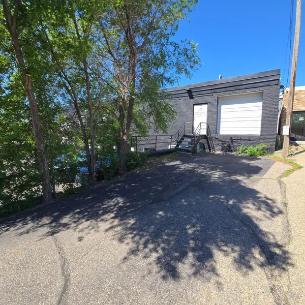 1620 W 98th ST, Bloomington, MN 55431