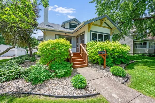 808 3rd AVE SE, Waseca, MN 56093