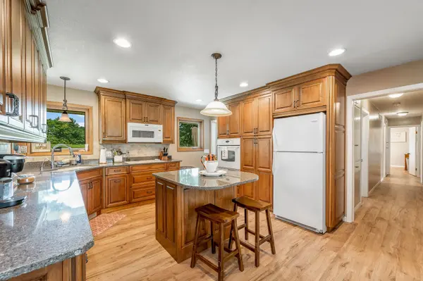 11990 380th AVE, Blue Earth, MN 56013