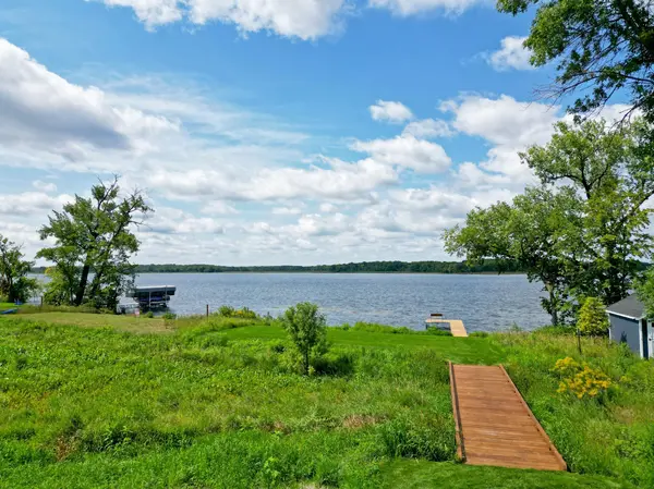 7620 Lake John DR, Annandale, MN 55302