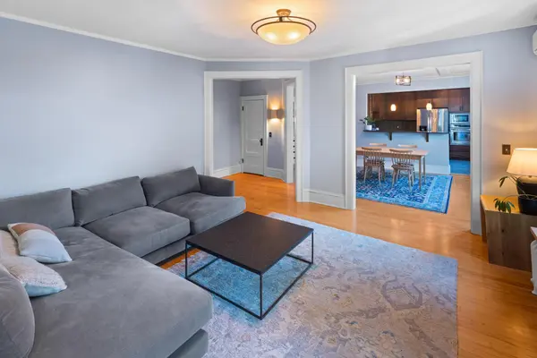 2011 Emerson AVE S #202, Minneapolis, MN 55405