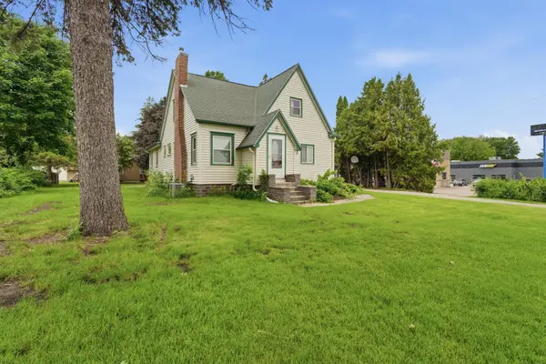 1113 State ST N, Waseca, MN 56093