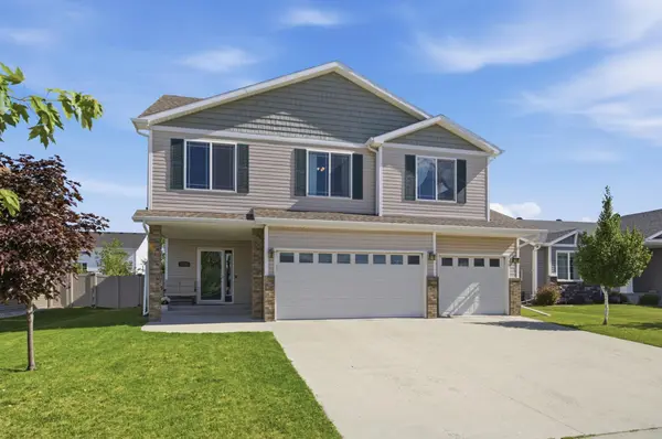 1236 31st AVE W, West Fargo, ND 58078