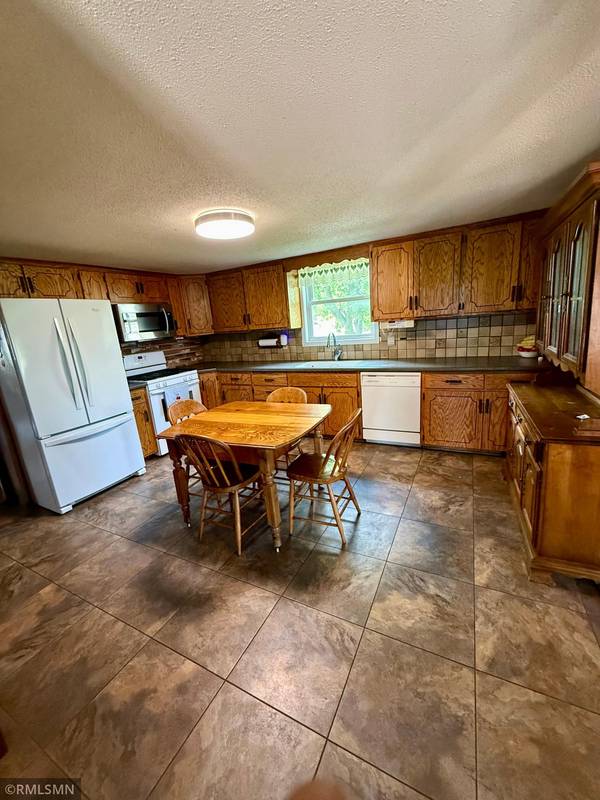 19601 County Road 5 SW, Roseland Twp, MN 56216