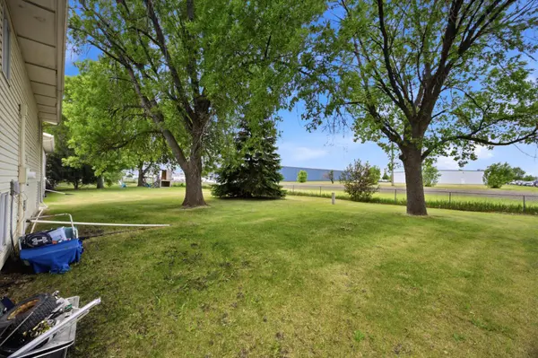 910-912 32nd ST N, Fargo, ND 58102