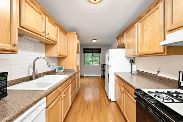 4101 Parklawn AVE #201, Edina, MN 55435