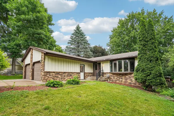 7483 Hydram AVE S, Cottage Grove, MN 55016