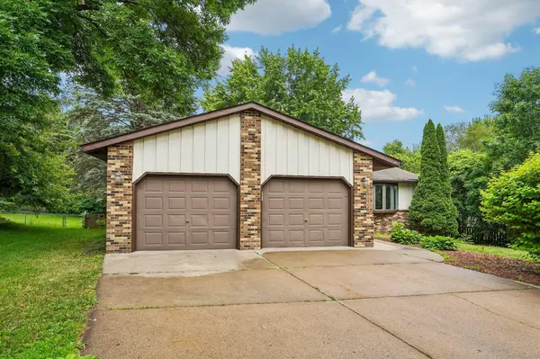 7483 Hydram AVE S, Cottage Grove, MN 55016