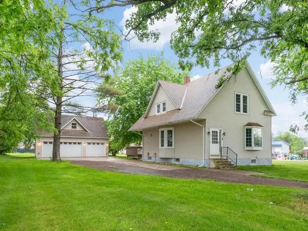 506 3rd ST SW, Montgomery, MN 56069