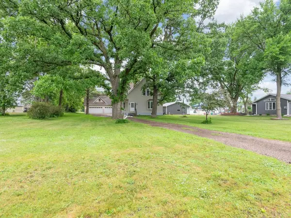 506 3rd ST SW, Montgomery, MN 56069