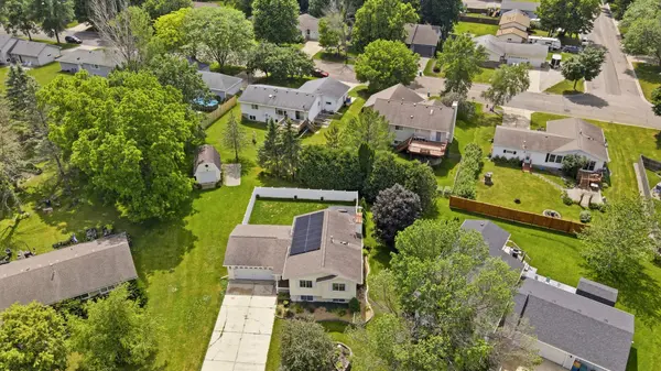1950 Greenwood DR, Owatonna, MN 55060