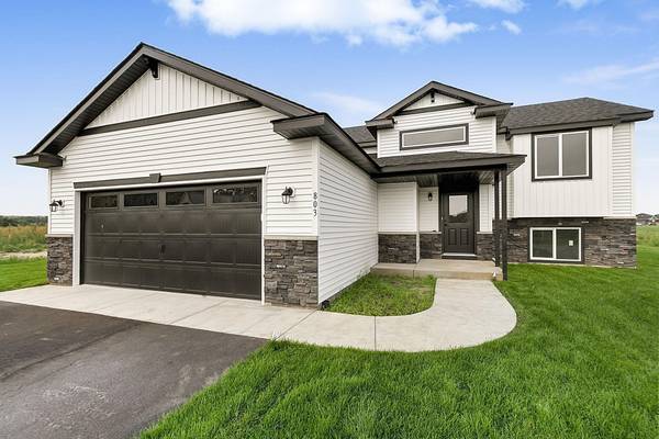 807 Prateria AVE, Avon, MN 56310