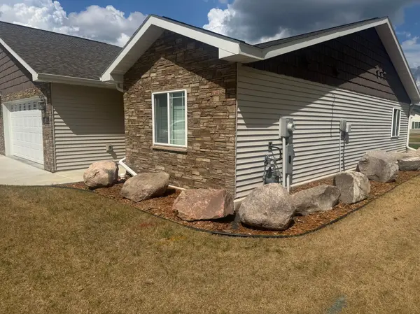 1615 30th ST NW #1, Bemidji, MN 56601