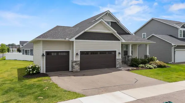490 Elizabeth WAY, Hudson, WI 54016