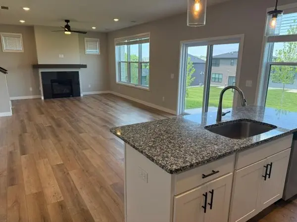 5438 Welter WAY, Chaska, MN 55318