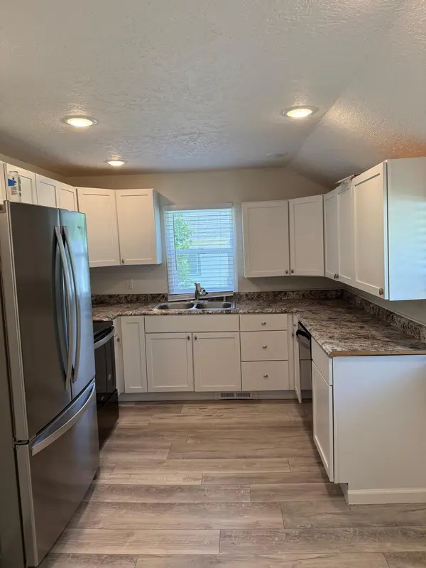 647 2nd AVE SW, Hutchinson, MN 55350
