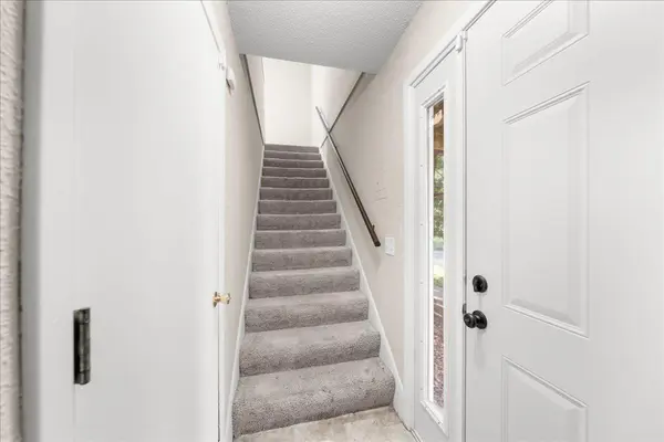 4836 Grenwich TRL N, Oakdale, MN 55128