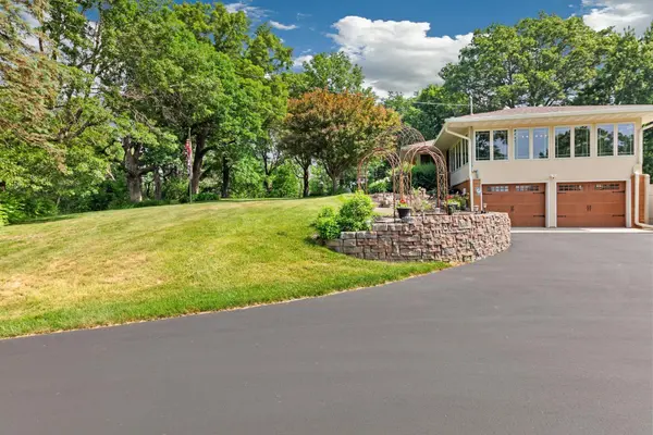 8703 Kimbro AVE N, Stillwater, MN 55082