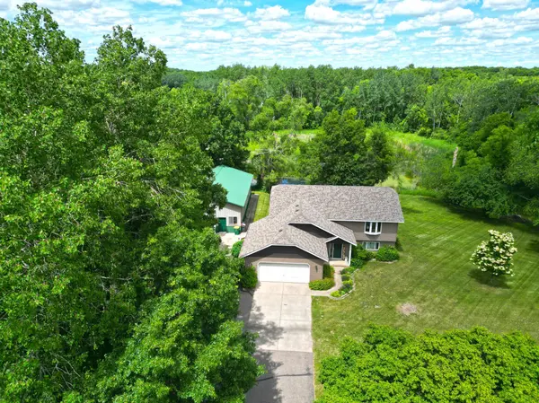 194 Elderberry RD, Clearwater, MN 55320