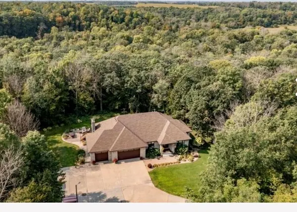 3273 Grand View LN SW, Byron, MN 55920